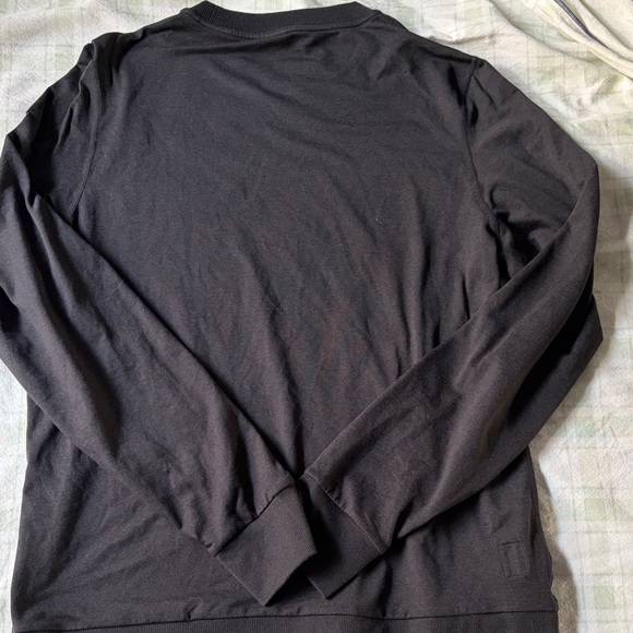 Vuori Black Crewneck Sweatshirt - Picture 5 of 7